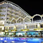 Thermalium Wellness Park 호텔 얄로바